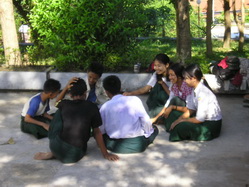 สาวพม่า,วัดในพม่ามากมาย,ข้อมูลเที่ยวพม่า,สหภาพม่า,วีซ่าพม่า,สัญชาติพม่า,ไก่พม่า,เที่ยวพม่าทางเชียงราย,เที่ยวพม่าผ่านทางแม่สาย,