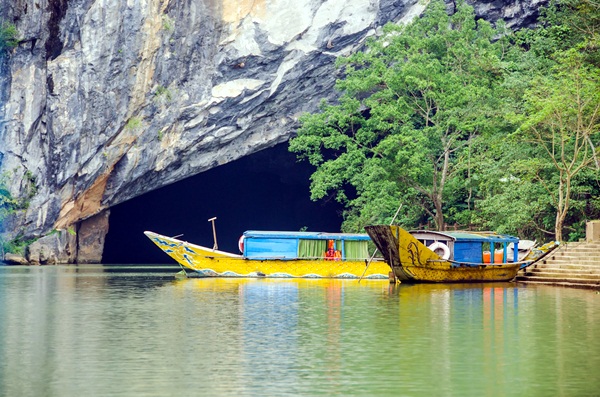 ทัวร์เวียดนามกับมรดกโลกอีกแห่งหนึ่งที่ถ้ำพองยา ในเวียดนามกลาง ติดต่อทัวร์เวียดนามกลาง โทร 089-9246304